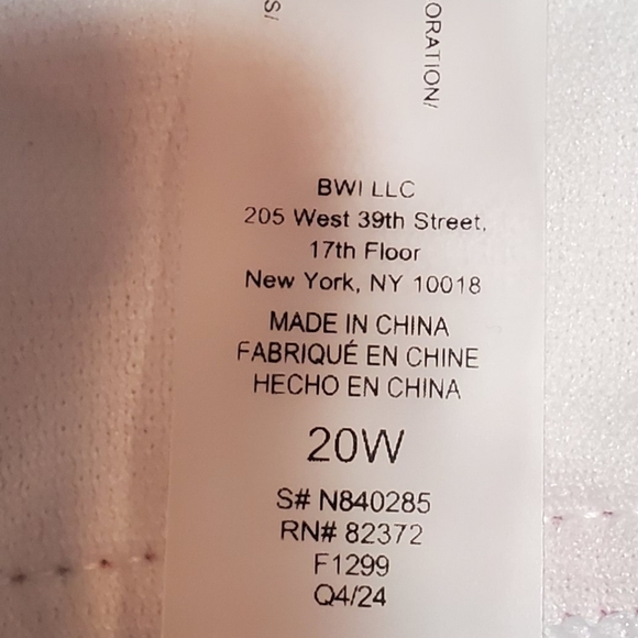 Raisins Eye Catching Colorful One Piece Swimsuit. 20W. New Without Tag. - Picture 8 of 8